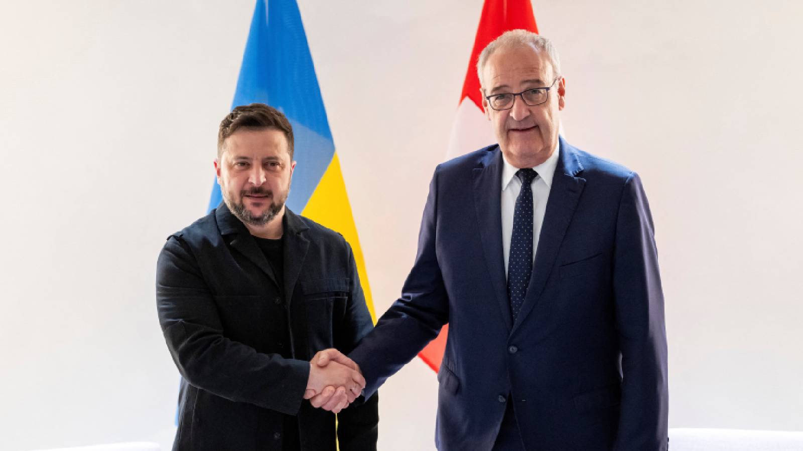 Zelenskyy joins G7 as leaders push for Ukraine peace efforts