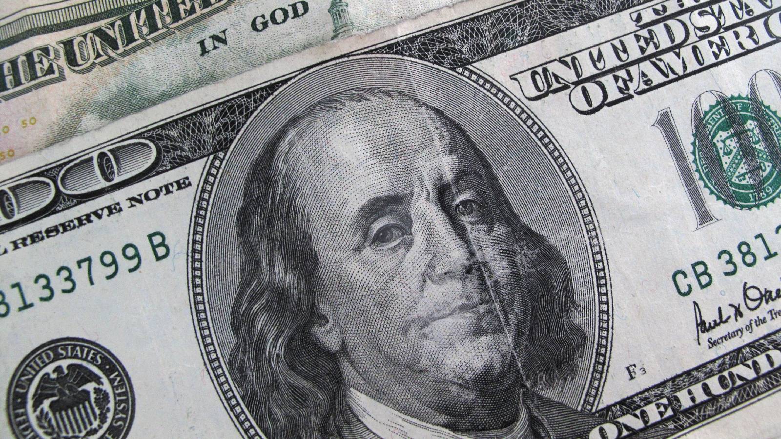 Rupee rises one paisa to settle at 95.47 against US dollar