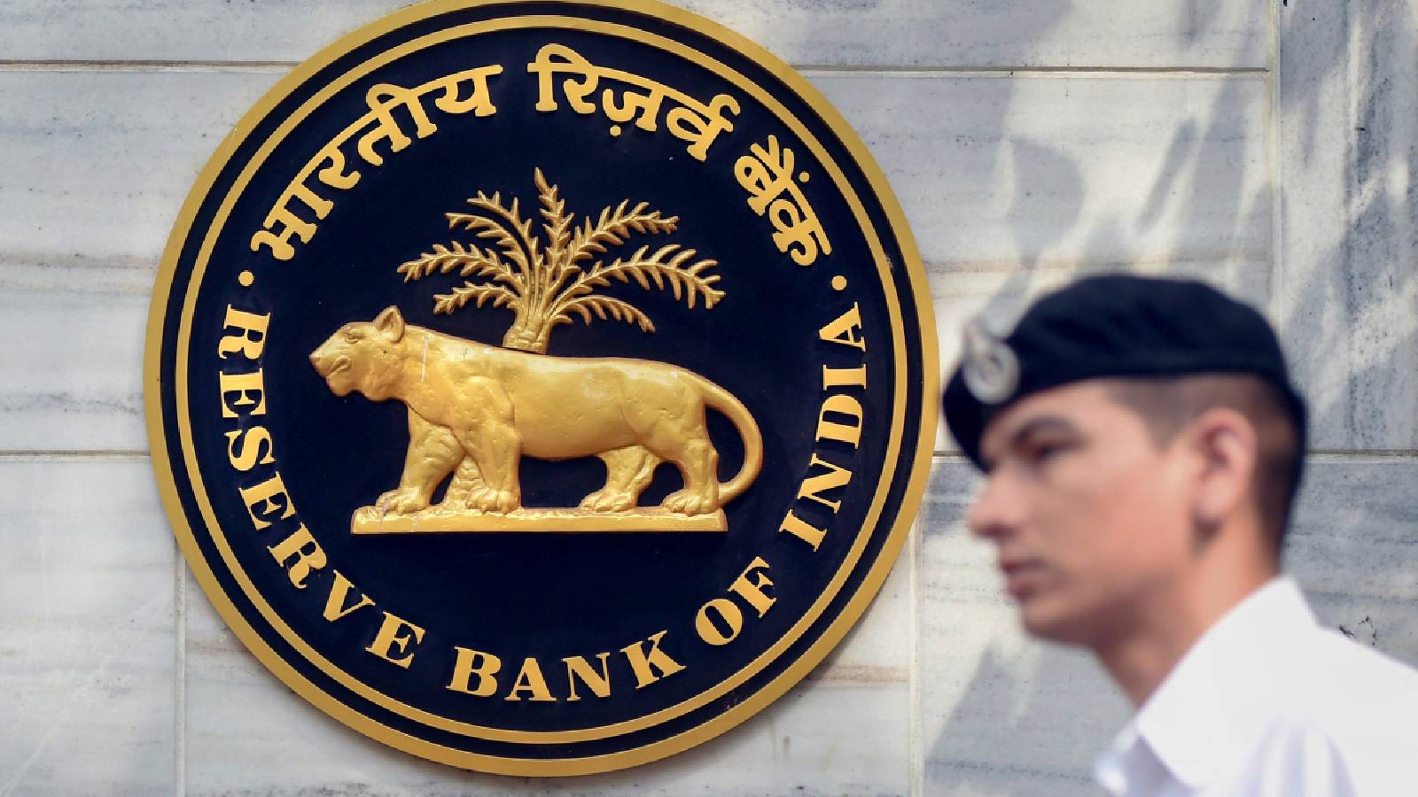 RBI flags growing stress in booming private credit market