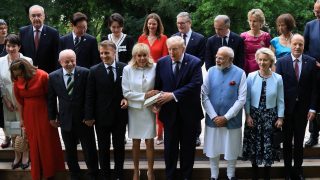 G7 leaders vow to back Ukraine, pledge tougher sanctions on Russia