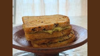 Bread toast with a sweet potato twist