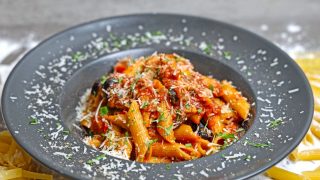 Penne arrabbiata: How to make authentic spicy Italian pasta at home