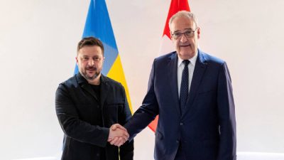 Zelenskyy joins G7 as leaders push for Ukraine peace efforts