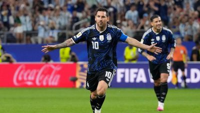 Messi scores as Argentina beat Jordan 3-1 to to sweep group
