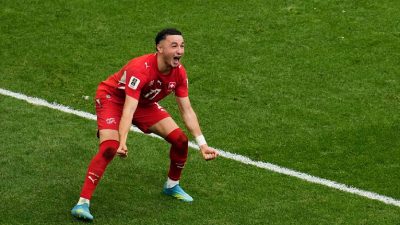 Ruben Vargas sends Switzerland to the World Cup quarterfinals in shootout win over Colombia
